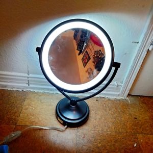 Led make up mirror